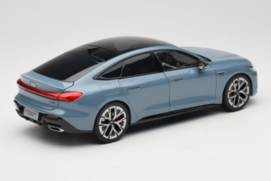 Audi A5L Sportback Hallikas Sinine OEM 1:18 ZAM60004B Metall - pilt 3/8