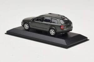 Audi A6 C5 Avant Tumehall Minichamps 1:43 AUDI006 Metall - pilt 3/4