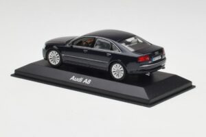 Audi A8 D3 Mauritius Sinine Metallic Minichamps 1:43 5010508123 Metall - pilt 3/4
