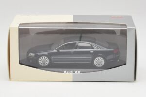 Audi A8 D3 Mauritius Sinine Metallic Minichamps 1:43 5010508123 Metall - pilt 4/4