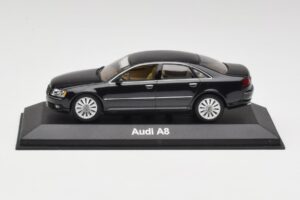 Audi A8 D3 Phantom Must Minichamps 1:43 5010508133 Metall