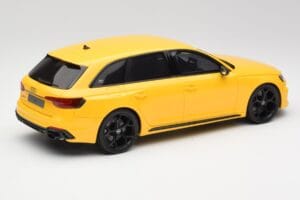 Audi RS4 B9 Avant 25. Juubel Vegas Kollane GT Spirit 1:18 GT935 Vaik - pilt 2/6
