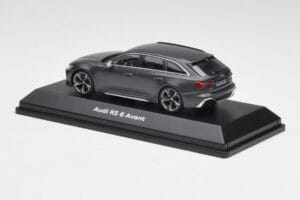 Audi RS6 C8 Avant Hall Metallic Minichamps 1:43 5012016231 Metall - pilt 3/4
