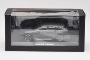 Audi RS6 C8 Avant Hall Metallic Minichamps 1:43 5012016231 Metall - pilt 4/4