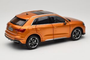 Audi Q3 F3 Orange Metallic Paudi Model 1:18 05962Q32019 Metall - pilt 3/8