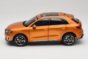 Audi Q3 F3 Orange Metallic Paudi Model 1:18 05962Q32019 Metall - pilt 4/8