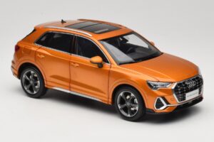 Audi Q3 F3 Orange Metallic Paudi Model 1:18 05962Q32019 Metall - pilt 6/8