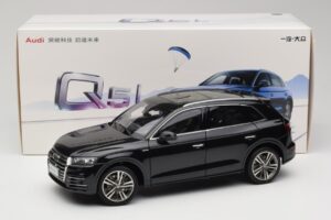Audi Q5L FY Must Paudi Model 1:18 26732 Metall - pilt 8/8