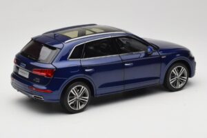 Audi Q5L FY Sinine Paudi Model 1:18 33729 Metall - pilt 3/8