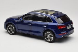 Audi Q5L FY Sinine Paudi Model 1:18 33729 Metall - pilt 7/8