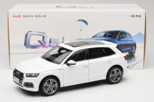 Audi Q5L FY Valge Paudi Model 1:18 30694 Metall - pilt 8/8