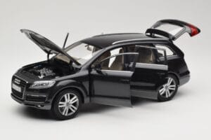 Audi Q7 4L Lava Grey Minichamps 1:18 5010507625 Metall - pilt 2/8