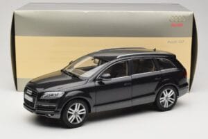 Audi Q7 4L Lava Grey Minichamps 1:18 5010507625 Metall - pilt 8/8