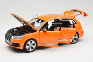 Audi Q7 4M Oranž Metallic Minichamps 1:18 110014004 Metall - pilt 2/8