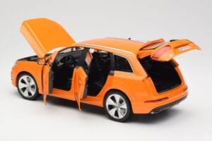 Audi Q7 4M Oranž Metallic Minichamps 1:18 110014004 Metall - pilt 5/8