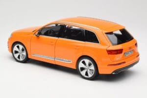 Audi Q7 4M Oranž Metallic Minichamps 1:18 110014004 Metall - pilt 7/8