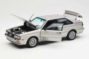 Audi Quattro LWB Hõbedane AUTOart 1:18 70303 Metall - pilt 2/8