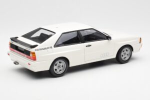 Audi Quattro Valge Minichamps 1:18 155016120 Metall - pilt 2/6