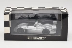 Audi R10 Concept Ice Hõbedane Metallic Minichamps 1:43 AUDI001 Metall - pilt 4/4
