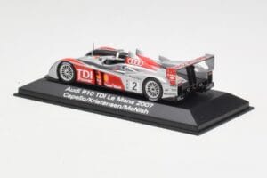 Audi R10 TDI LMP1 #2 R. Capello / T. Kristensen / A. McNish 24 Hours of Le Mans 2007 Minichamps 1:43 5020700223 Metall - pilt 3/4