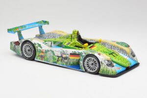 Audi R8 LMP Crocodile 2001 Maisto 1:18 35899 Metall - pilt 4/6