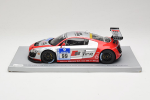 Audi R8 LMS #99 F. Biela / P. Kaffer / M. Fässler / M. Hennerici Phoenix Racing 24 Hours Nürburgring 2009 Spark 1:18 18S041 V