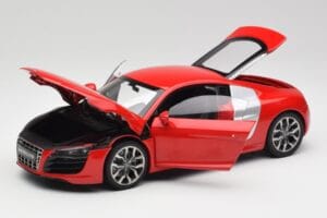 Audi R8 V10 Brilliant Punane Kyosho 1:18 09216RR Metall - pilt 2/8
