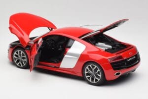 Audi R8 V10 Brilliant Punane Kyosho 1:18 09216RR Metall - pilt 5/8