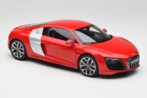 Audi R8 V10 Brilliant Punane Kyosho 1:18 09216RR Metall - pilt 6/8