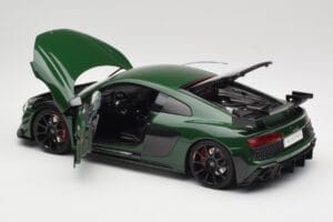 Audi R8 4S V10 Performance Roheline Kengfai 1:18 VAKF-0358 Metall - pilt 5/8