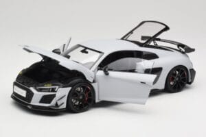 Audi R8 4S V10 Performance Valge Kengfai 1:18 VAKF-0357 Metall - pilt 2/8