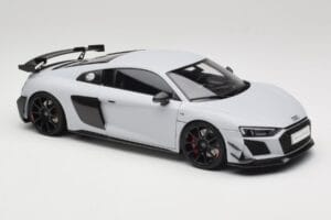 Audi R8 4S V10 Performance Valge Kengfai 1:18 VAKF-0357 Metall - pilt 6/8