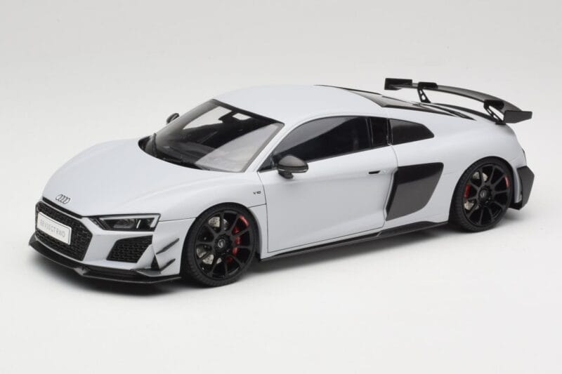 Audi R8 4S V10 Performance Valge Kengfai 1:18 VAKF-0357 Metall