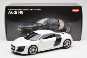 Audi R8 Type 42 Valge Kyosho 1:18 09213W Metall - pilt 8/8