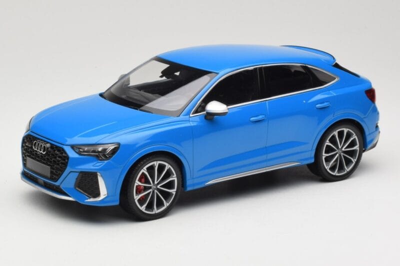 Audi RS Q3 F3 Sportback Sinine Minichamps 1:18 155018101 Metall