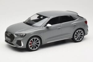 Audi RS Q3 F3 Sportback Hall Minichamps 1:18 155018100 Metall