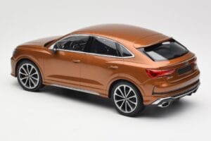 Audi RS Q3 Sportback 8U Brown Metallic Minichamps 1:18 155018104 Metall - pilt 5/6
