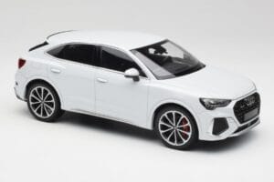 Audi RS Q3 F3 Sportback Glacier White Metallic Minichamps 1:18 155018105 Metall - pilt 4/6