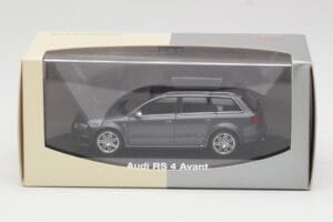 Audi RS4 B7 Avant Hall Minichamps 1:43 5010509223 Metall - pilt 4/4