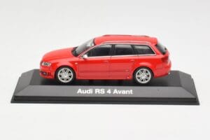 Audi RS4 B7 Avant Punane Minichamps 1:43 5010509213 Metall