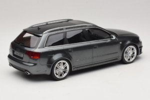 Audi RS4 B7 Hall Otto 1:18 OT721 Vaik - pilt 2/6