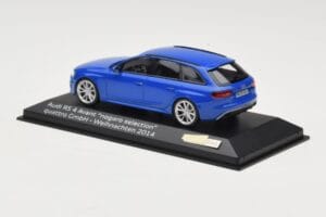Audi RS4 B8 Avant Nogaro Blue Jõulukollektsioon 2014 Minichamps 1:43 AUDI003 Metall - pilt 3/4