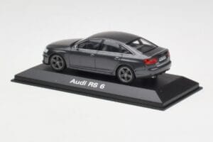Audi RS6 C6 Daytona Grey Minichamps 1:43 5010810123 Metall - pilt 3/4