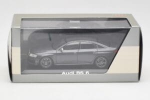 Audi RS6 C6 Daytona Grey Minichamps 1:43 5010810123 Metall - pilt 4/4