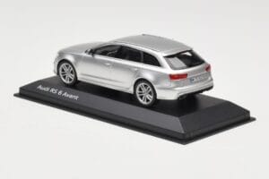 Audi RS6 C7 Avant Prisma Silver Minichamps 1:43 5011216213 Metall - pilt 3/4