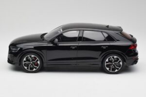 Audi RSQ8 Night Must GT Spirit 1:18 GT305 Vaik - pilt 3/6