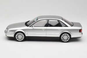 Audi S4 C4 4.2 V8 Crystal Silver Otto 1:18 OT464 Vaik - pilt 3/6
