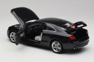 Audi S5 B8 Coupe Must Norev 1:18 188360 Metall - pilt 5/8
