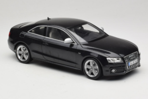 Audi S5 B8 Coupe Must Norev 1:18 188360 Metall - pilt 6/8