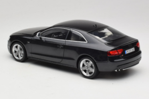 Audi S5 B8 Coupe Must Norev 1:18 188360 Metall - pilt 7/8